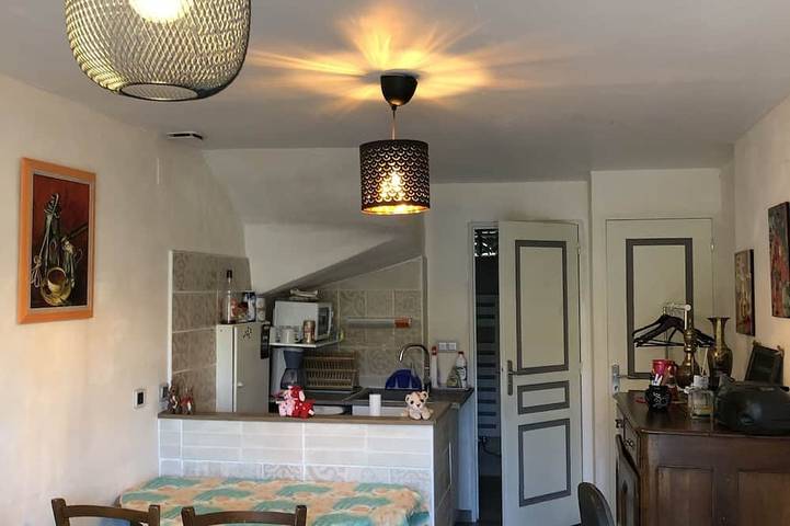Holiday rental for 2 people, with Garden in Marseille
