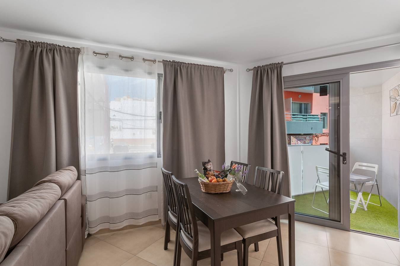 Casa de férias 'Sunset' com vista mar, terraço partilhado e Wi-Fi in Arguineguín, Mogán