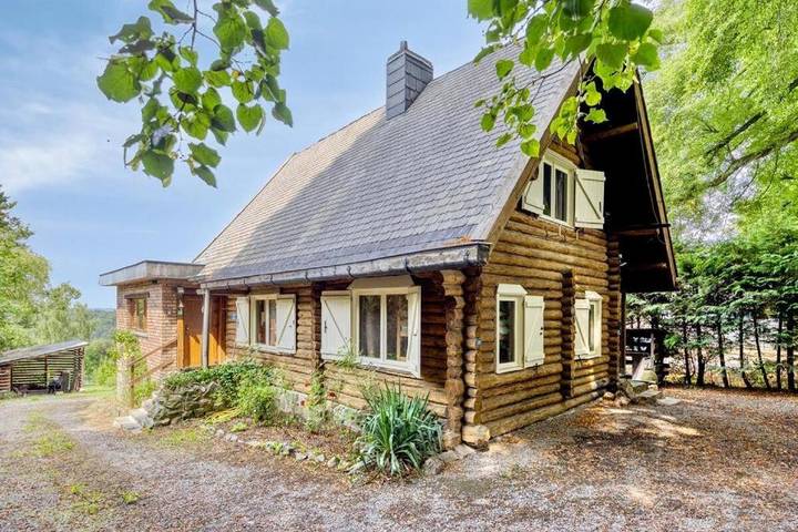 Chalet pour 8 personnes, avec vue et jardin, animaux acceptés à Spa