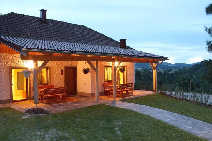 Ferienwohnung für 6 Personen, mit Terrasse und Garten sowie Sauna in Mühlviertel