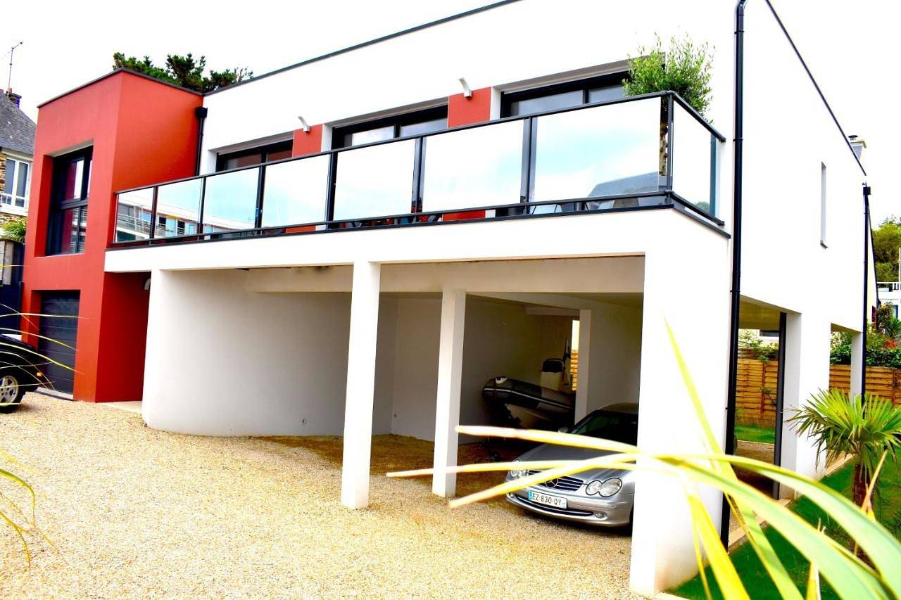 Villa with Sea View in Les Rosaires, Plérin