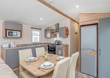 Holiday Rental for 6 People in Prestatyn, Denbighshire, Photo 1