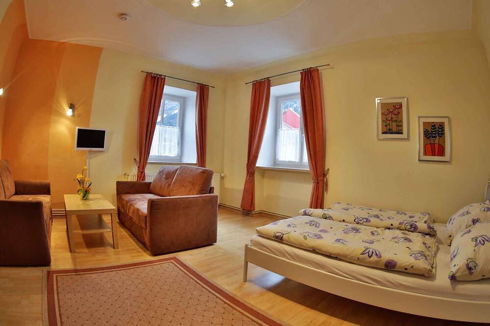 Ganze Wohnung, Ferienwohnung im Ortszentrum in Obervellach, Lieser-Maltatal