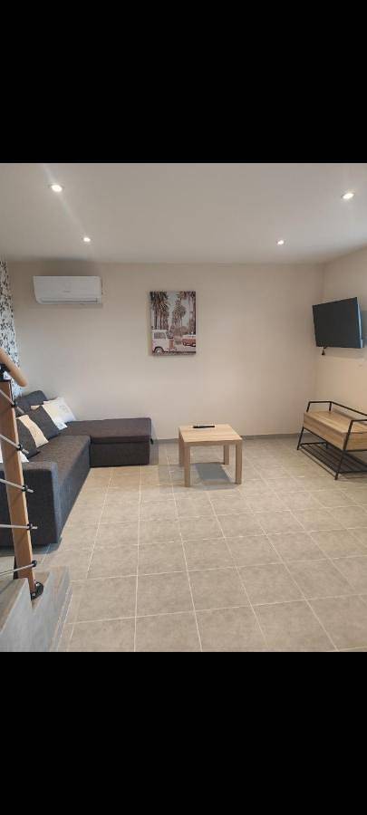 Location de vacances pour 4 personnes, avec terrasse et jardin à La Trinité (Manche) - 4