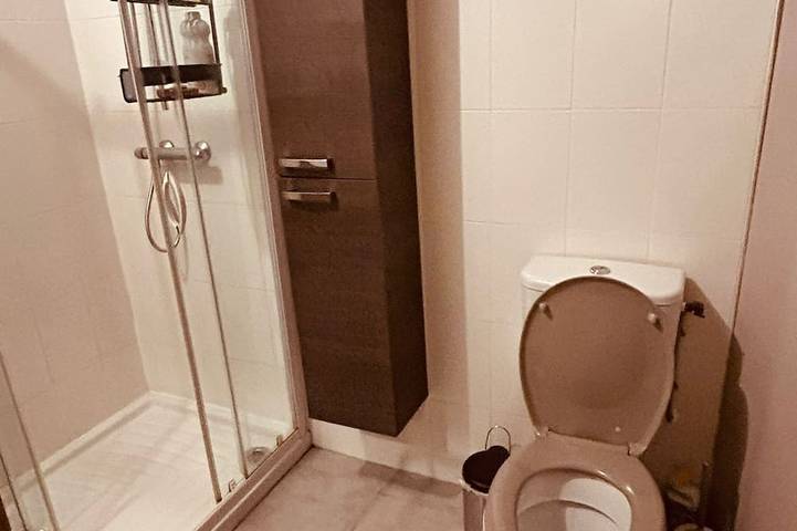 Entire apartment, Large, comfortable apartment right in the center of town, ideal for families. in Villefranche-de-Rouergue, Aveyron