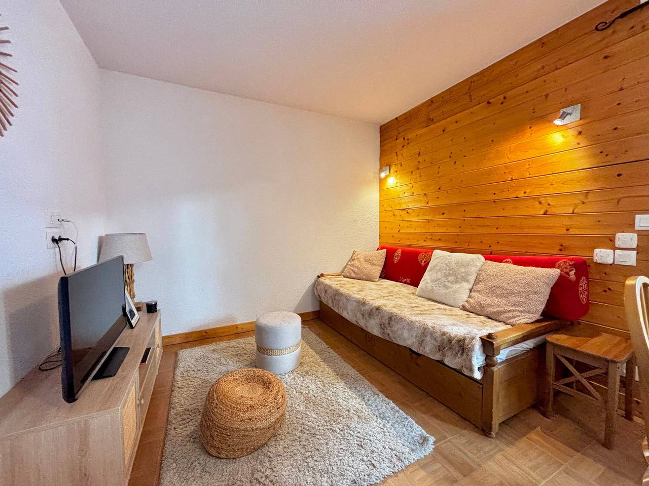 Ganze Wohnung, Gemütliche Wohnung mit großer Terrasse direkt an der Piste in Flumet, Albertville und Umgebung