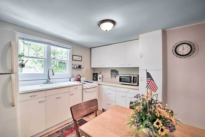 Cabin for 4 people, with terrace and yard, with pets in Fontana Lake