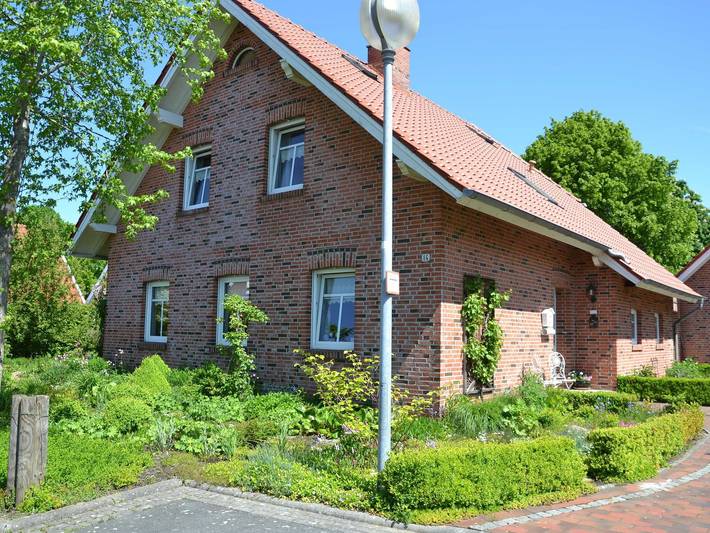 Ferienwohnung für 5 Personen, mit Garten in Weener - 2