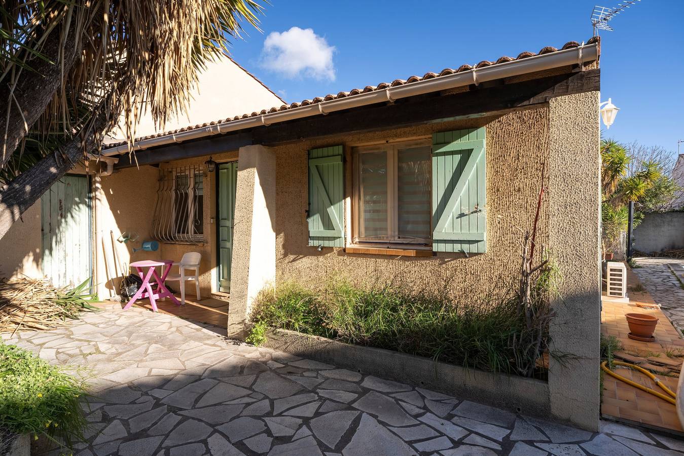 Villa 'Arbre de Vie' con terraza privada, jardín privado y Wi-Fi in La Crau, Costa mediterránea (Francia)