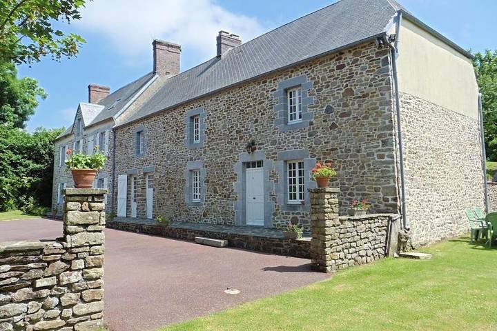 Gîte pour 6 personnes, avec jardin à Ouville