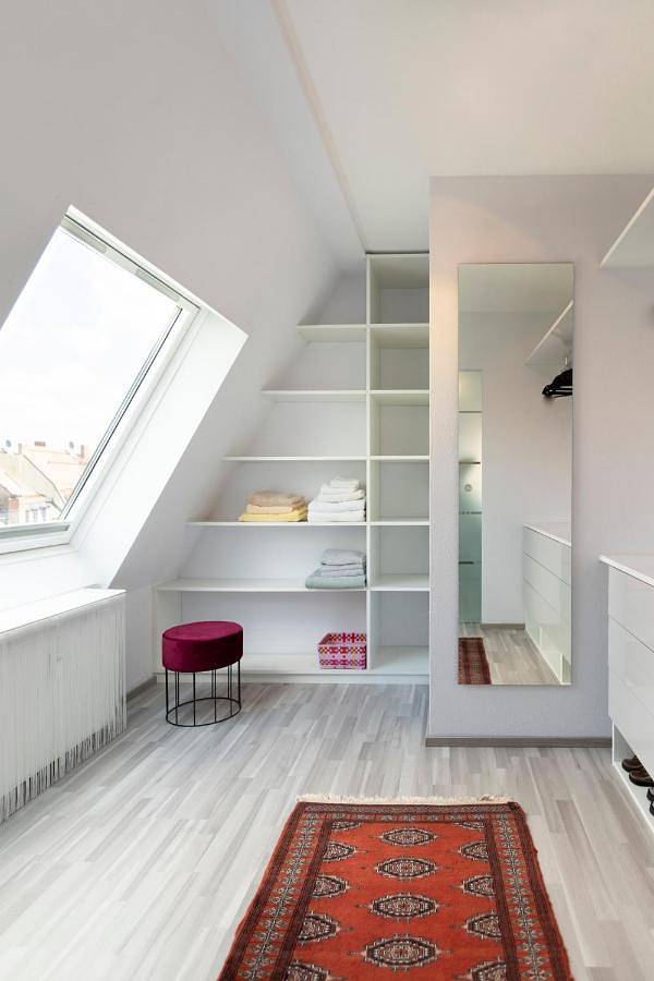 Ganze Wohnung, Two-Bedroom Apartment in Stadtbezirk 09 Neuhausen-Nymphenburg, München