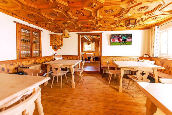 Ferienhaus für 26 Personen, mit Sauna und Ausblick sowie Terrasse im Salzburger Land - 2