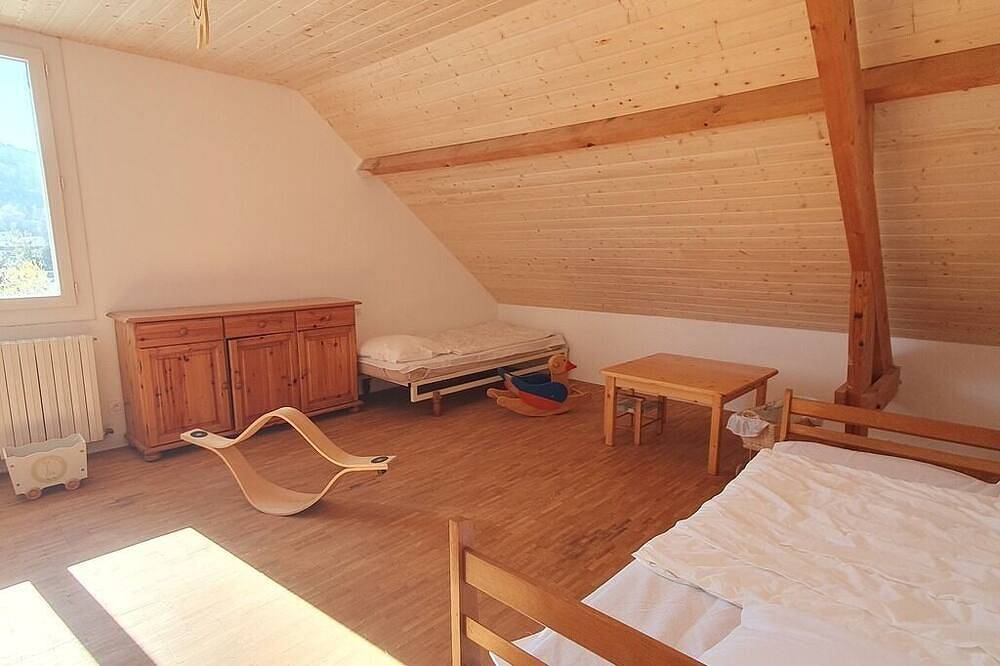 Grande maison 7 chambres au calme, proche du centre de Bagnères et des montagnes in Gerde (homonymie), Hautes-Pyrénées