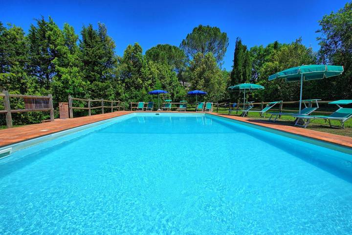 Location de vacances pour 12 personnes, avec piscine à Volterra - 4