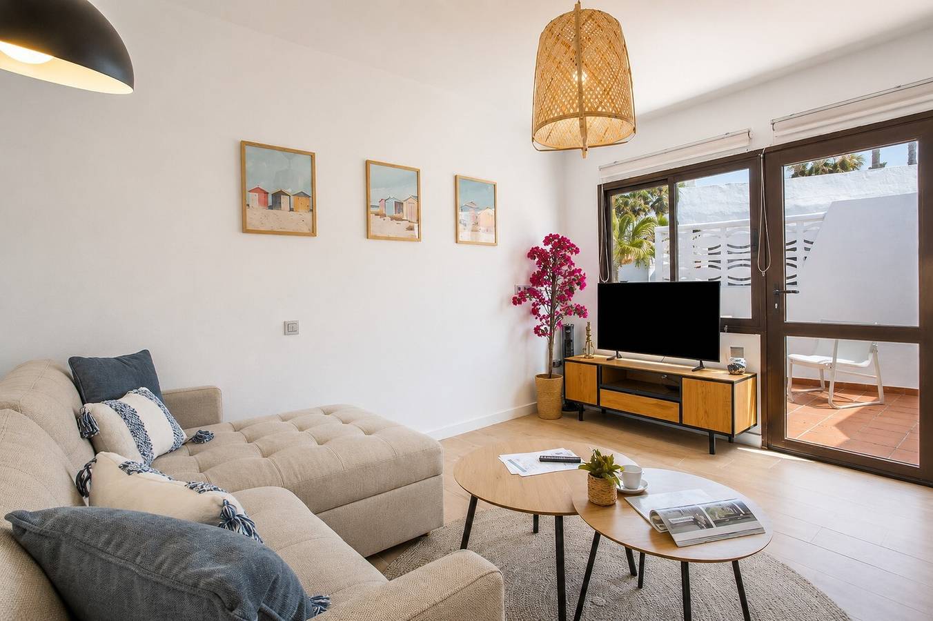 Apartamento inteiro, Apartamento 'Oasis Duna _ Casa Aizea Pool' com Piscina Partilhada, Varanda e Wi-Fi in Corralejo, La Oliva