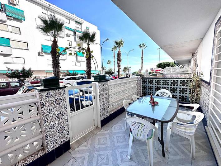 Apartamento para 8 personas, con Terraza además de Piscina y Vistas en Playa de la Cala del Moral