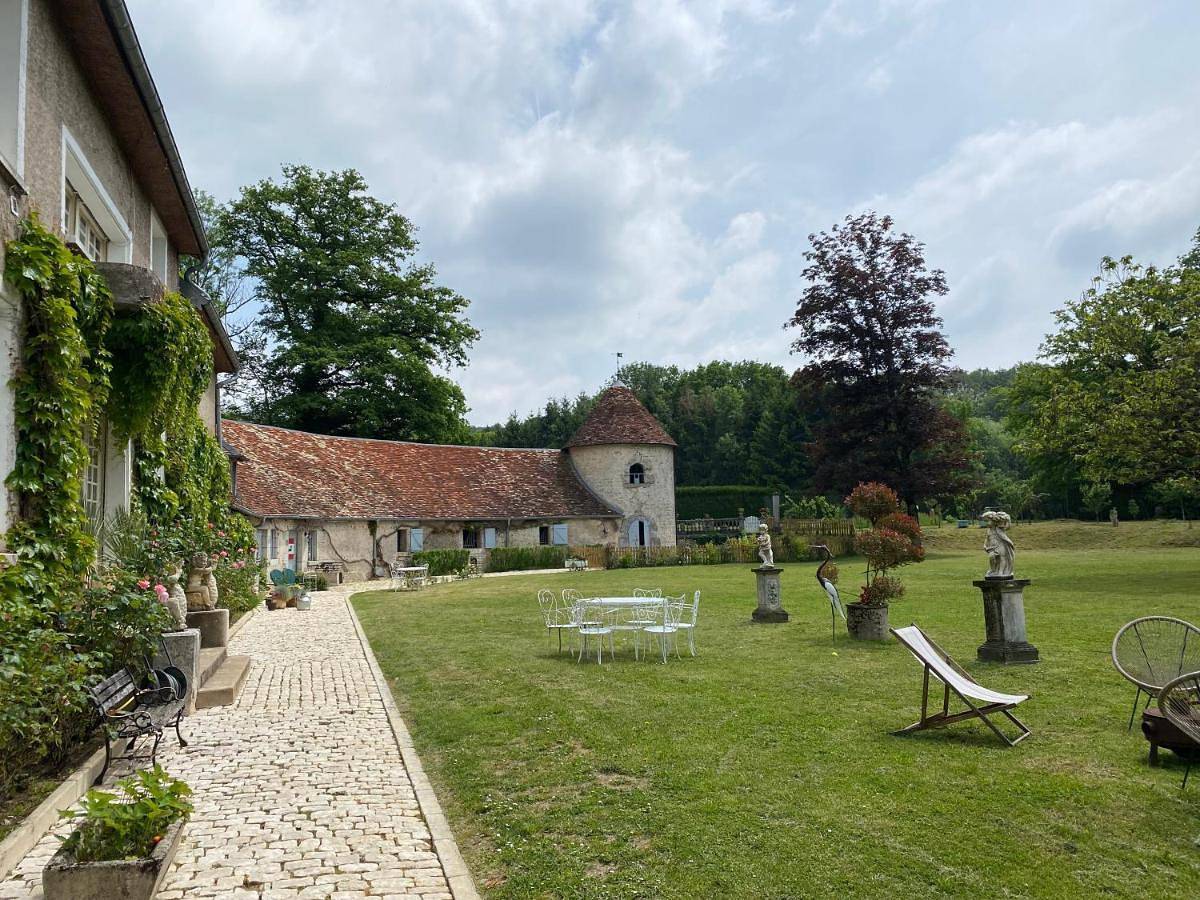 Le Colombier de Malpas in Quingey, Jura Francais