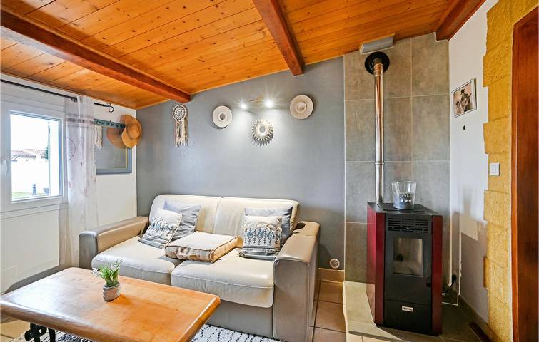 Modernes Apartment mit Pool und Parkplatz in Arles, Mittelmeerküste (Frankreich)
