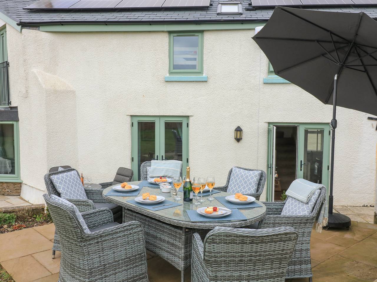 Cottage for 8 People in Bigbury on Sea, Devon