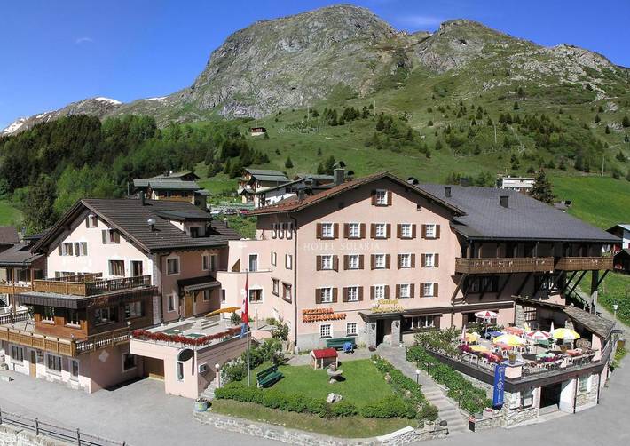 Hotel für 2 Personen, mit Terrasse und Garten sowie Sauna und Ausblick in Bivio