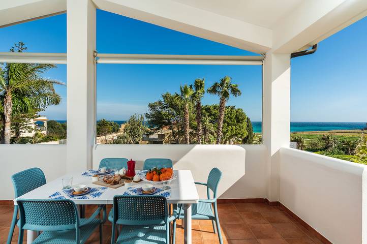 Gîte pour 5 personnes, avec Terrasse et Jardin à Marzamemi