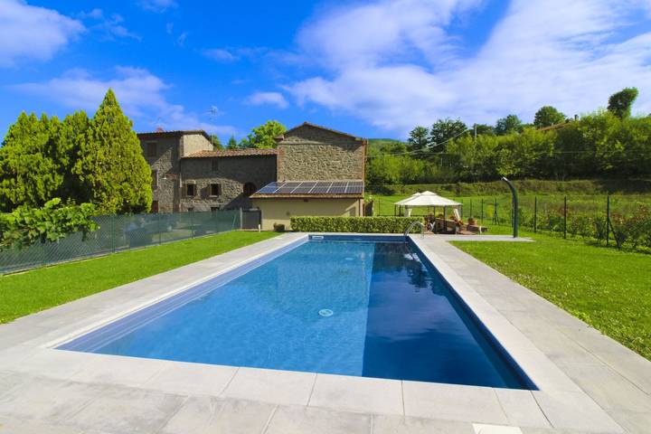 Casa vacanza per 4 persone, con Terrazza e Giardino nonché Piscina ad Arezzo