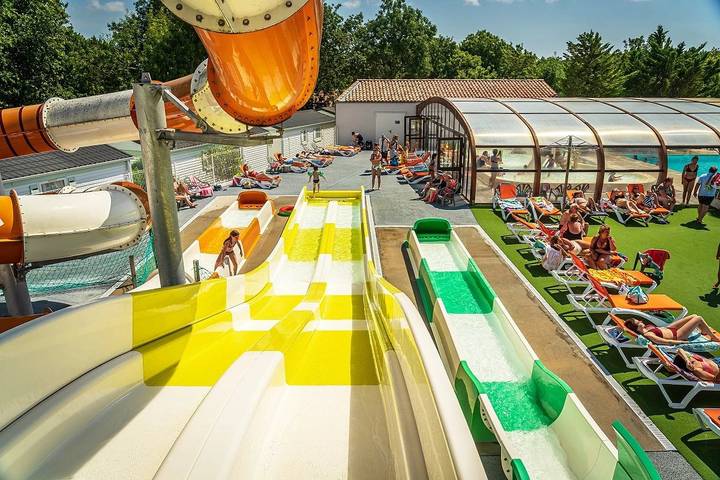 Camping für 4 Personen, mit Sauna und Kinderpool auf Île d'Oléron - 2