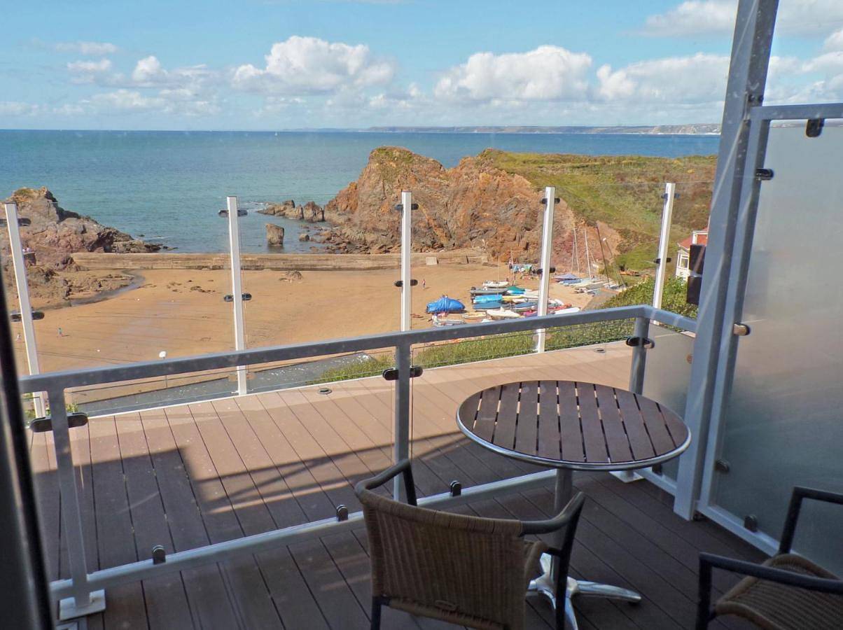 Standard Room with Balcony and Sea View in South Huish, Hope Cove