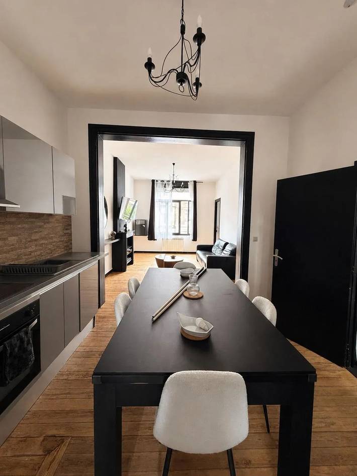 Entire apartment, Apartment in Valenciennes 70 m², fireplace in Valenciennes, Valenciennes region
