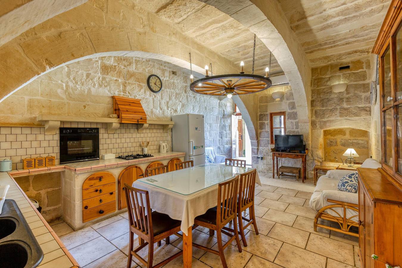 Ta'Leli Pool Farmhouse in Gozo in Gharb, Gozo