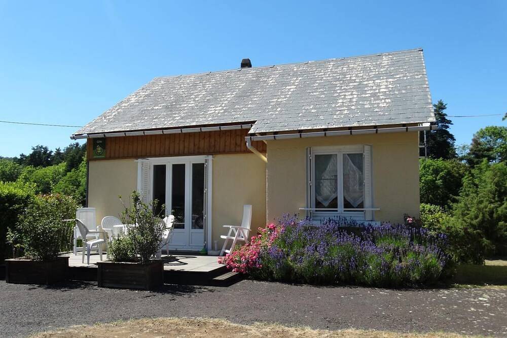 Gîte de la Tortue - Murol in Murol, Volcans d'Auvergne Regional Nature Park