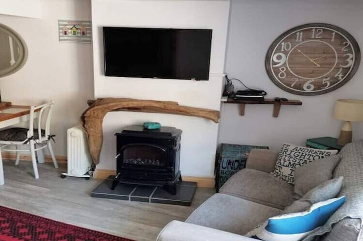 Trestenor Cottage St Ives town. Cosy Cottage. in St. Ives, Cornwall