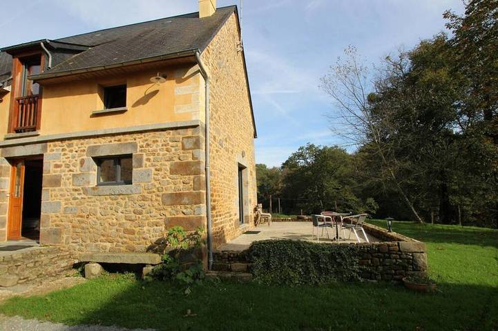 Gîte pour 5 personnes, avec jardin