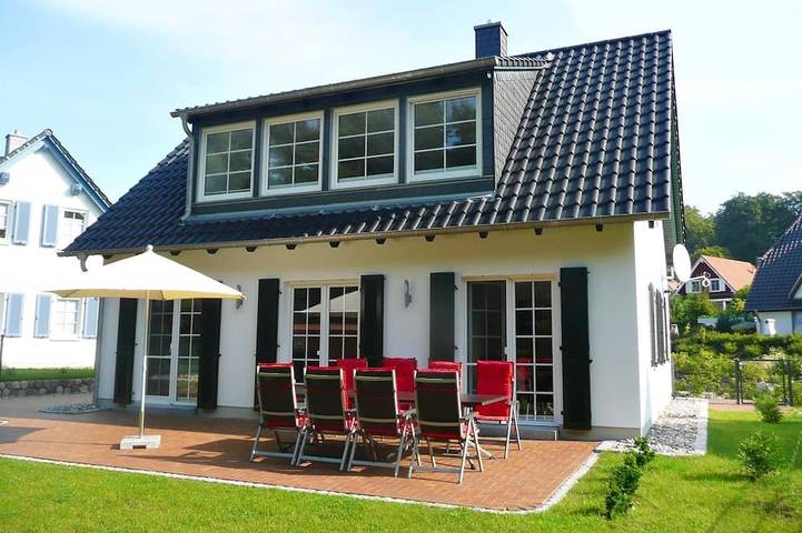 Ferienhaus für 8 Personen, mit Garten und Terrasse in Koserow