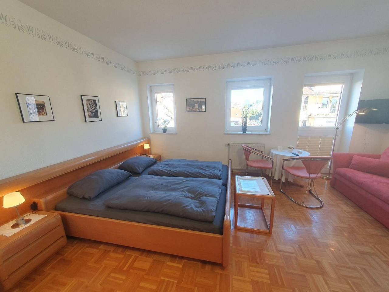 Ganze Ferienwohnung, Abm Apartment 1. Og für 14 Personen in Zwingenberg, Bergstraße