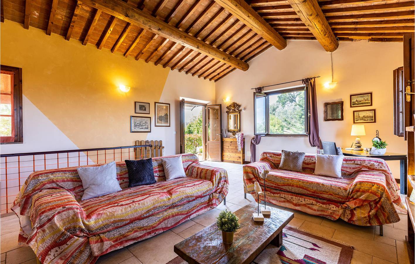 180qm Wohnung mit Parkplatz, Pool und Garten, 1,5km von Fiume Era in Volterra, Pisa Provinz