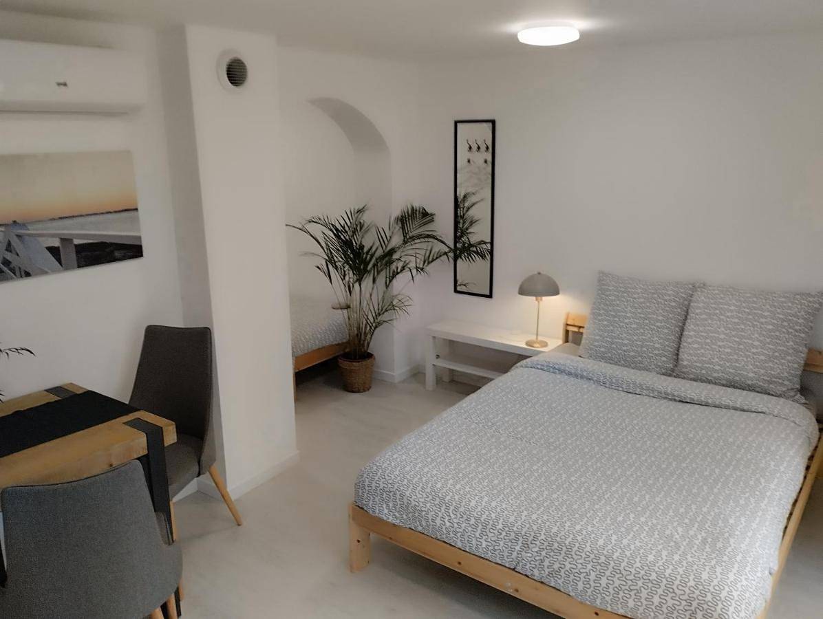 Appartement entier, Studio in Chavagne, Région de Rennes