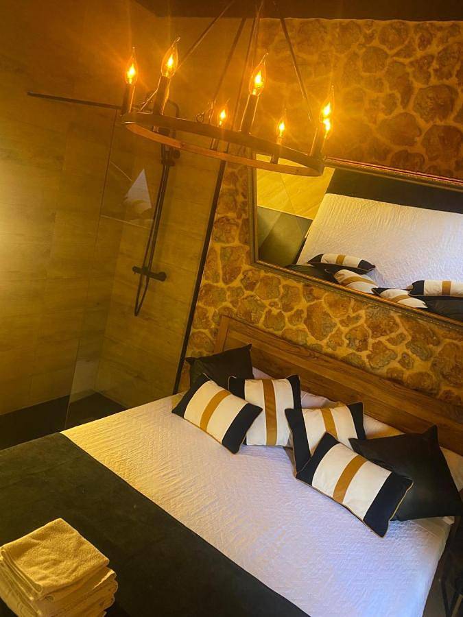 Utopía Alicante - Hotel Boutique para adultos in El Barrio, Alicante