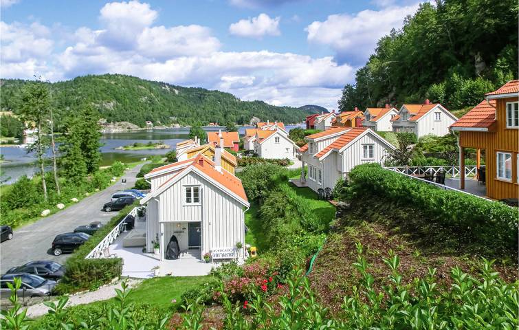 Ferienhaus für 10 Personen, mit Garten und Whirlpool sowie Terrasse und Sauna in Risør - 2