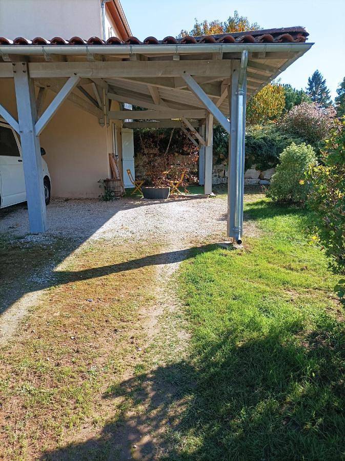 Gîte pour 3 personnes, avec balcon ainsi que vue et jardin à Cénac-et-Saint-Julien - 4