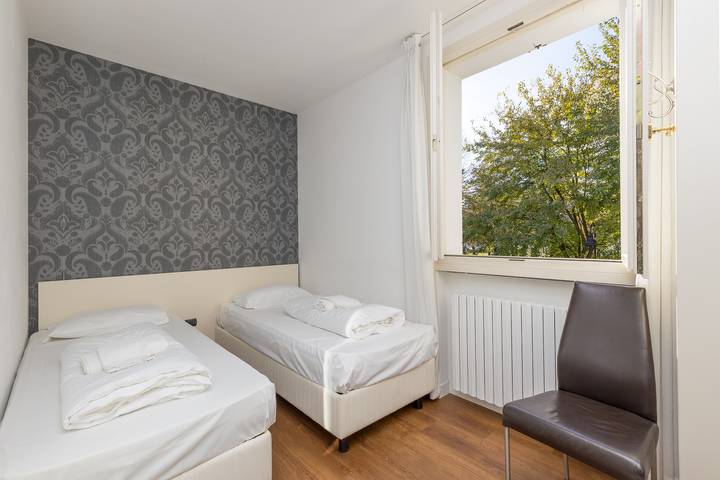 Appartamento intero, Appartamento vacanze per 4 persone con vista lago in Porlezza, Comune di Porlezza
