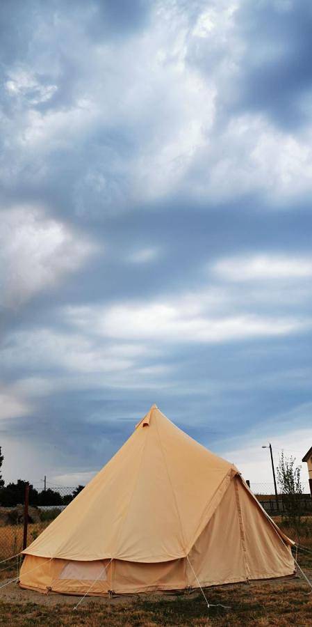 Tent in Κωνστάντζα