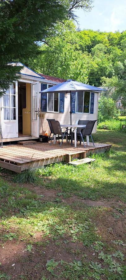 Location de vacances pour 9 personnes, avec vue, animaux acceptés à Banassac