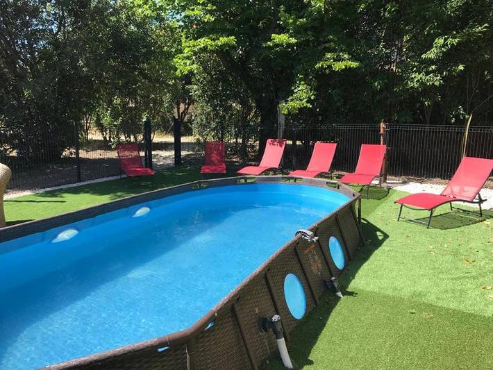 Villa pour 10 personnes, avec piscine et jardin, animaux acceptés à Orange - 4
