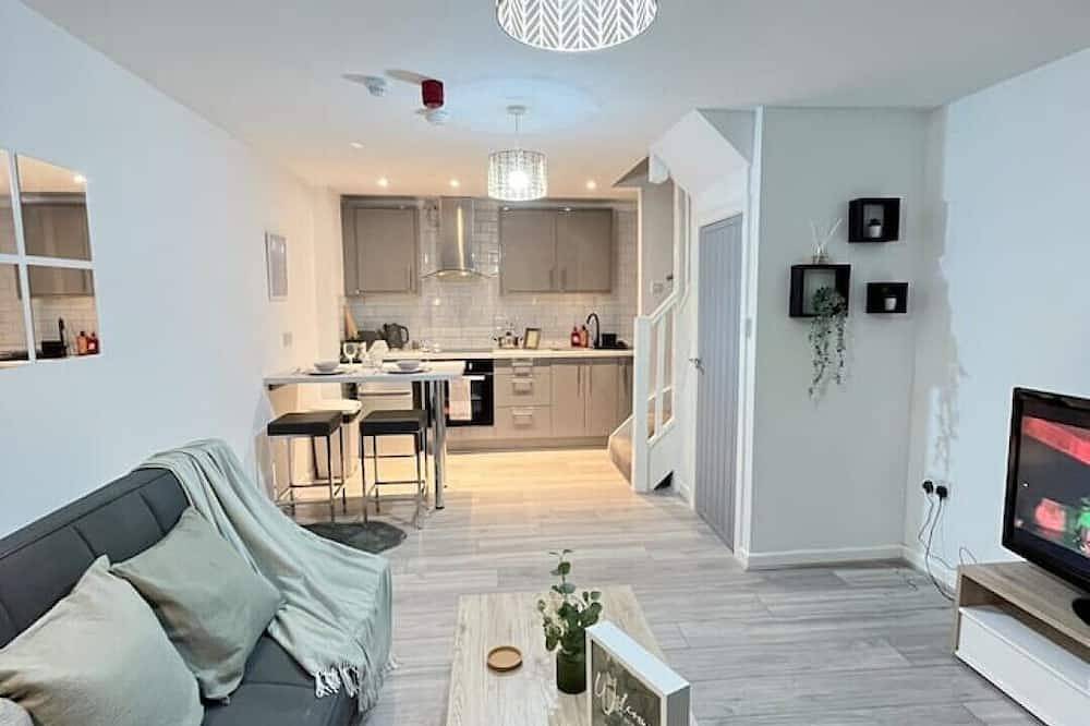 Entire apartment, Cozy Modern Duplex Apartment Greater Manchester in Stockport, Greater Manchester