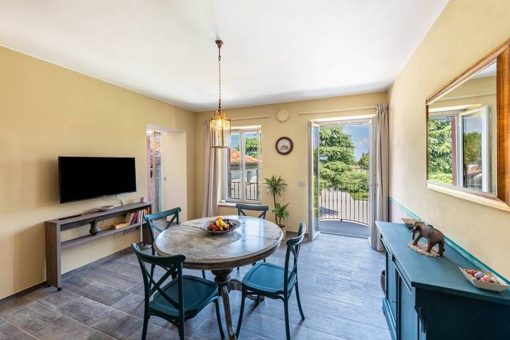 Ferienwohnung für 4 Personen, mit Balkon und Whirlpool sowie Garten in Soiano del Lago - 2