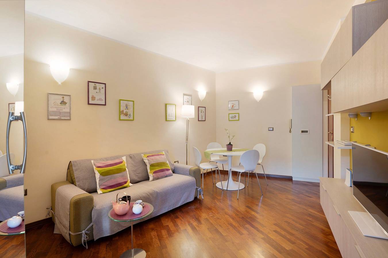 Apartamento entero, Apartamento "Central Apartment - Salerno" cerca del mar con Wi-Fi in Salerno, Costa tirrenica campania