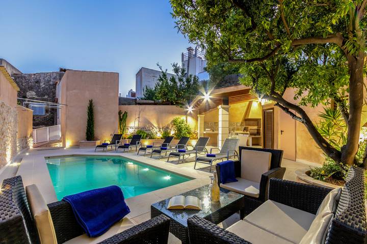 Vacation rental for 8 people, with terrace in Savannah