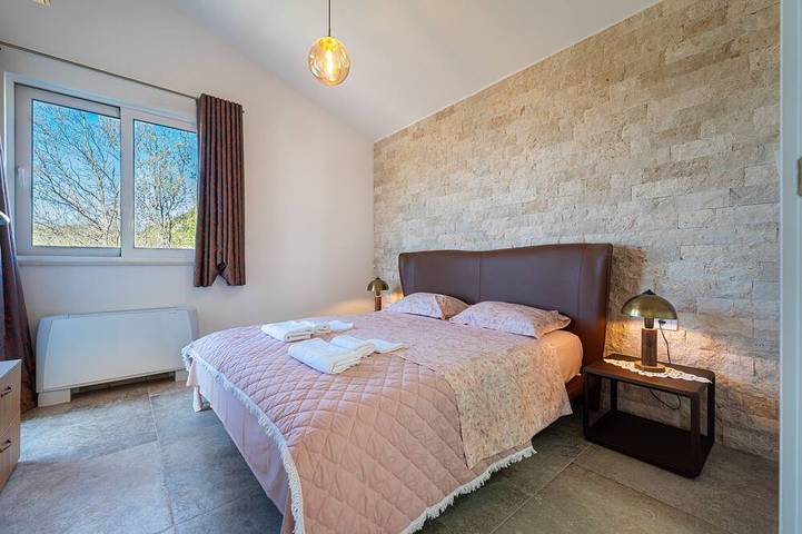 Ferienhaus für 10 Personen, mit Garten und Balkon in Budva - 4