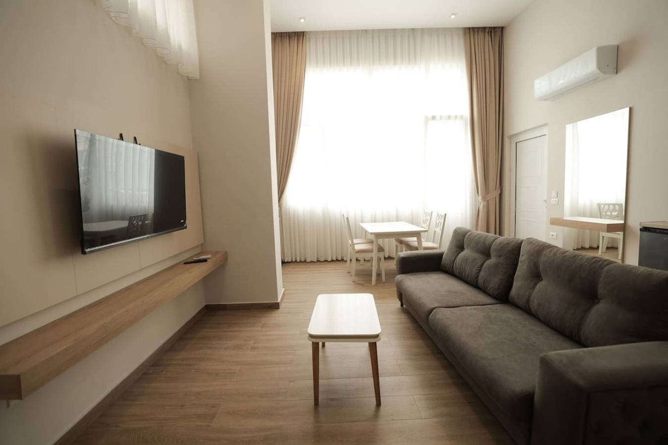 Ganze Wohnung, Ferienwohnung für 3 Personen in Durrës, Albanien